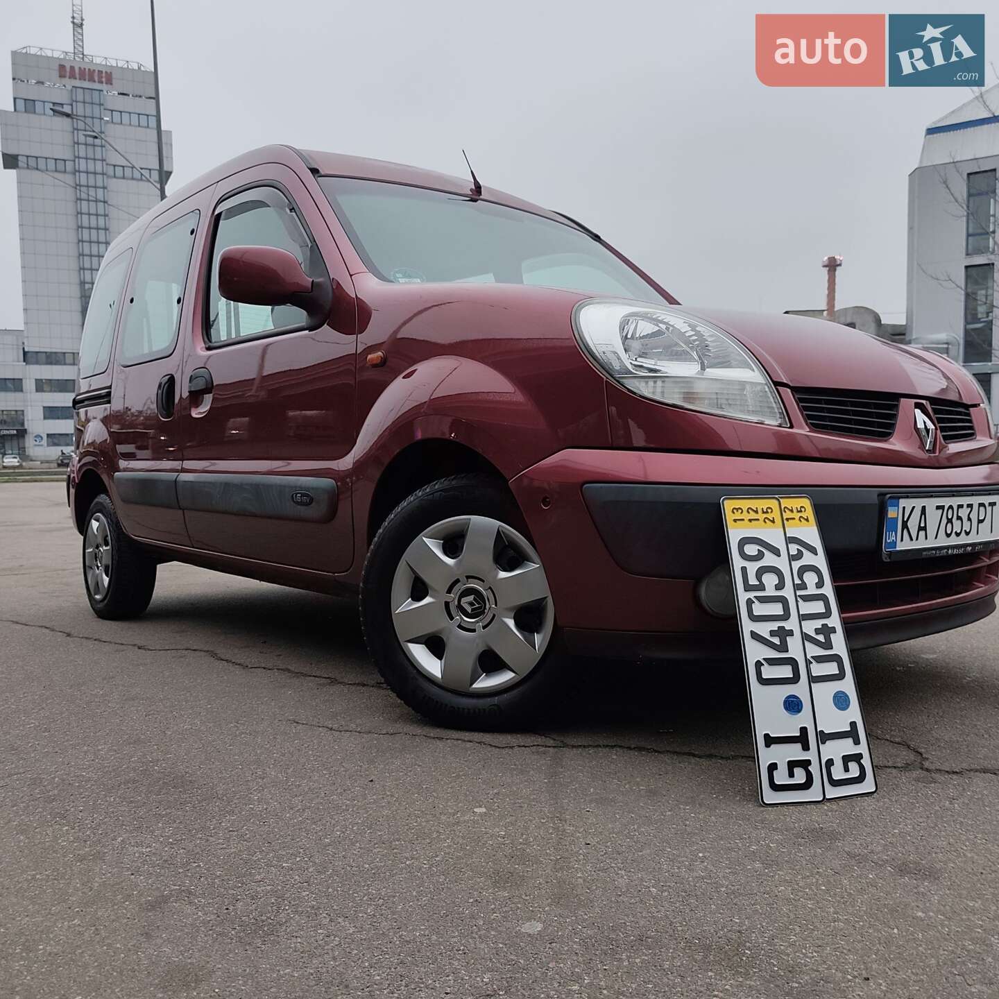 Головне фото звіту автомобіля RENAULT KANGOO 2004
