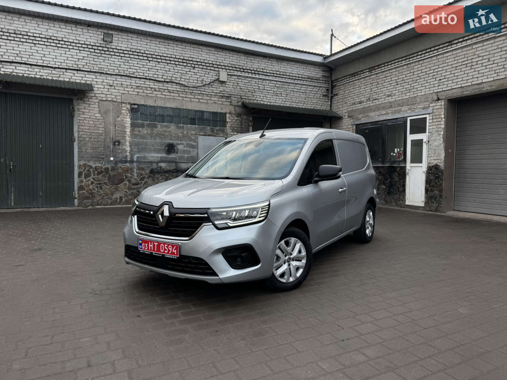 RENAULT KANGOO 2023