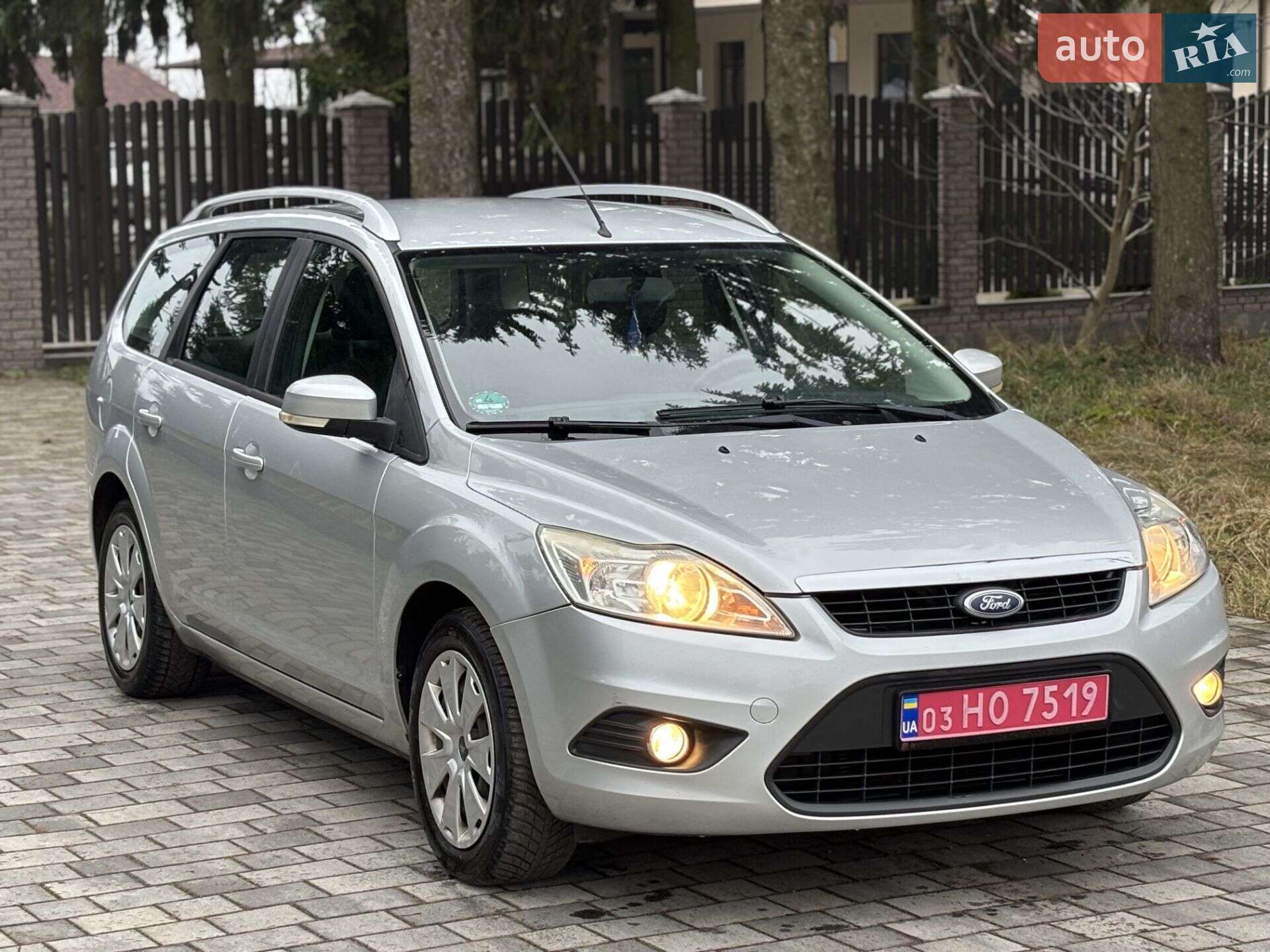 FORD FOCUS 2010