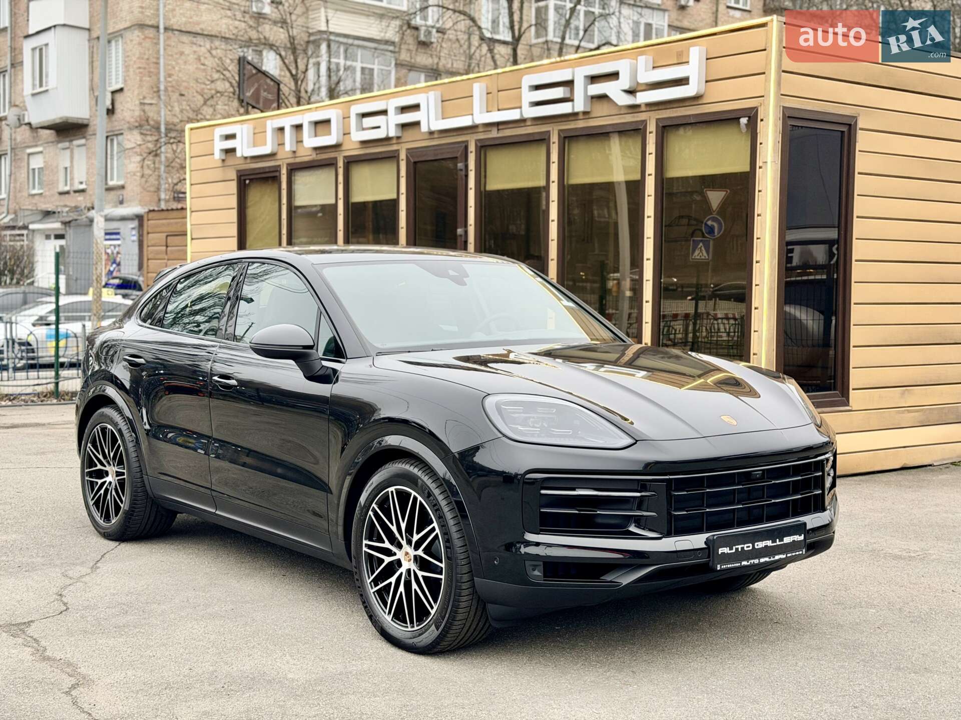 PORSCHE CAYENNE COUPE 2024