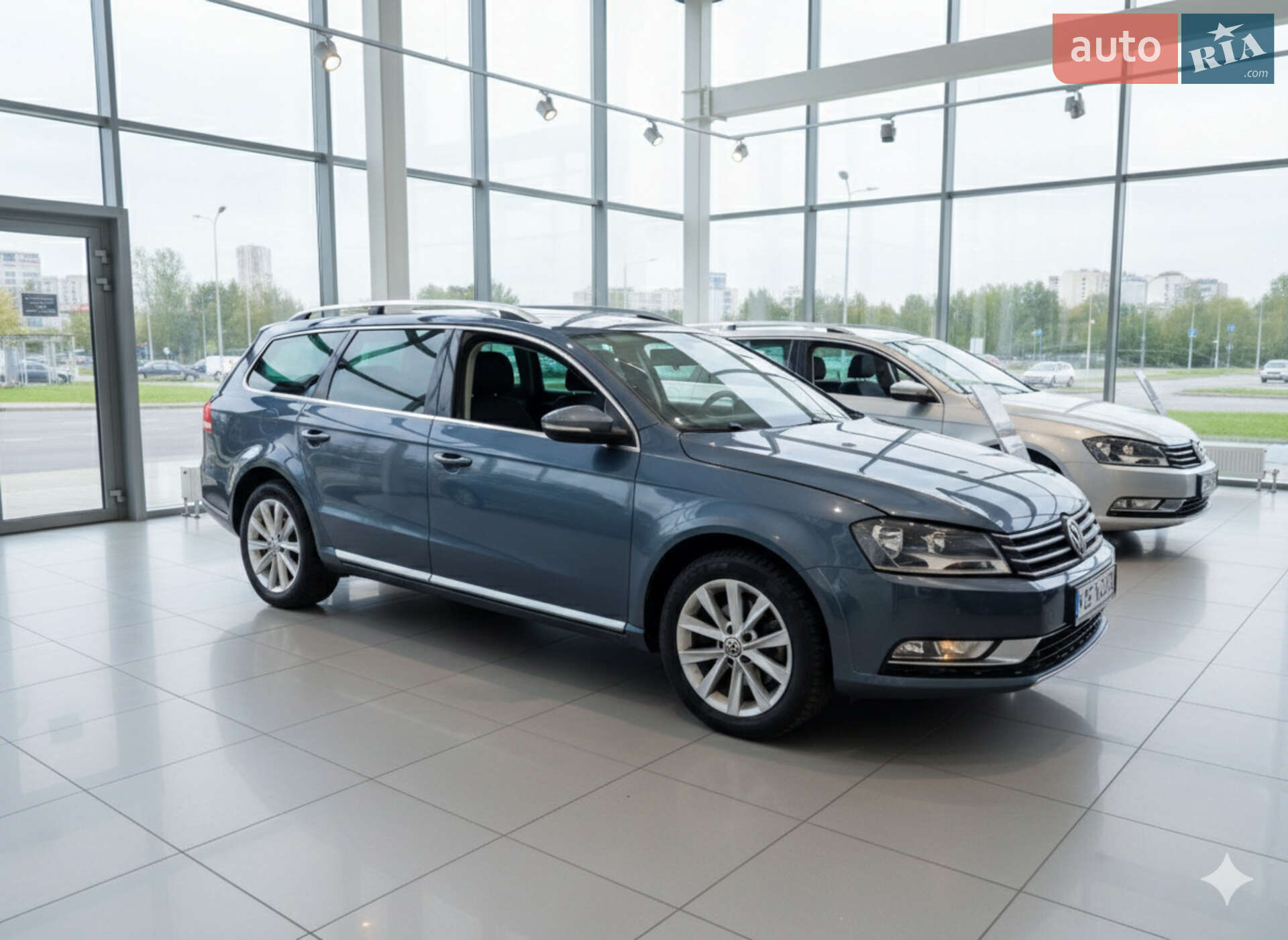 VOLKSWAGEN PASSAT 2012