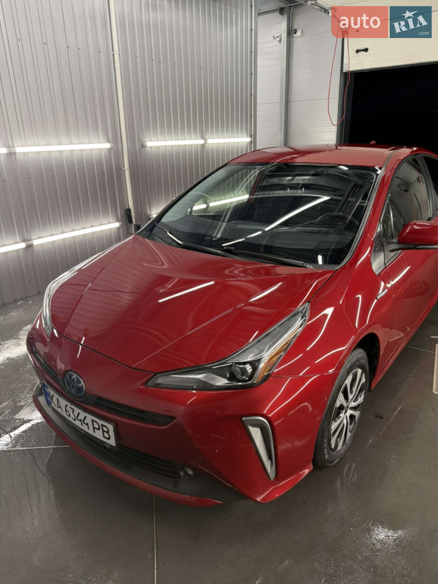 TOYOTA PRIUS 2021