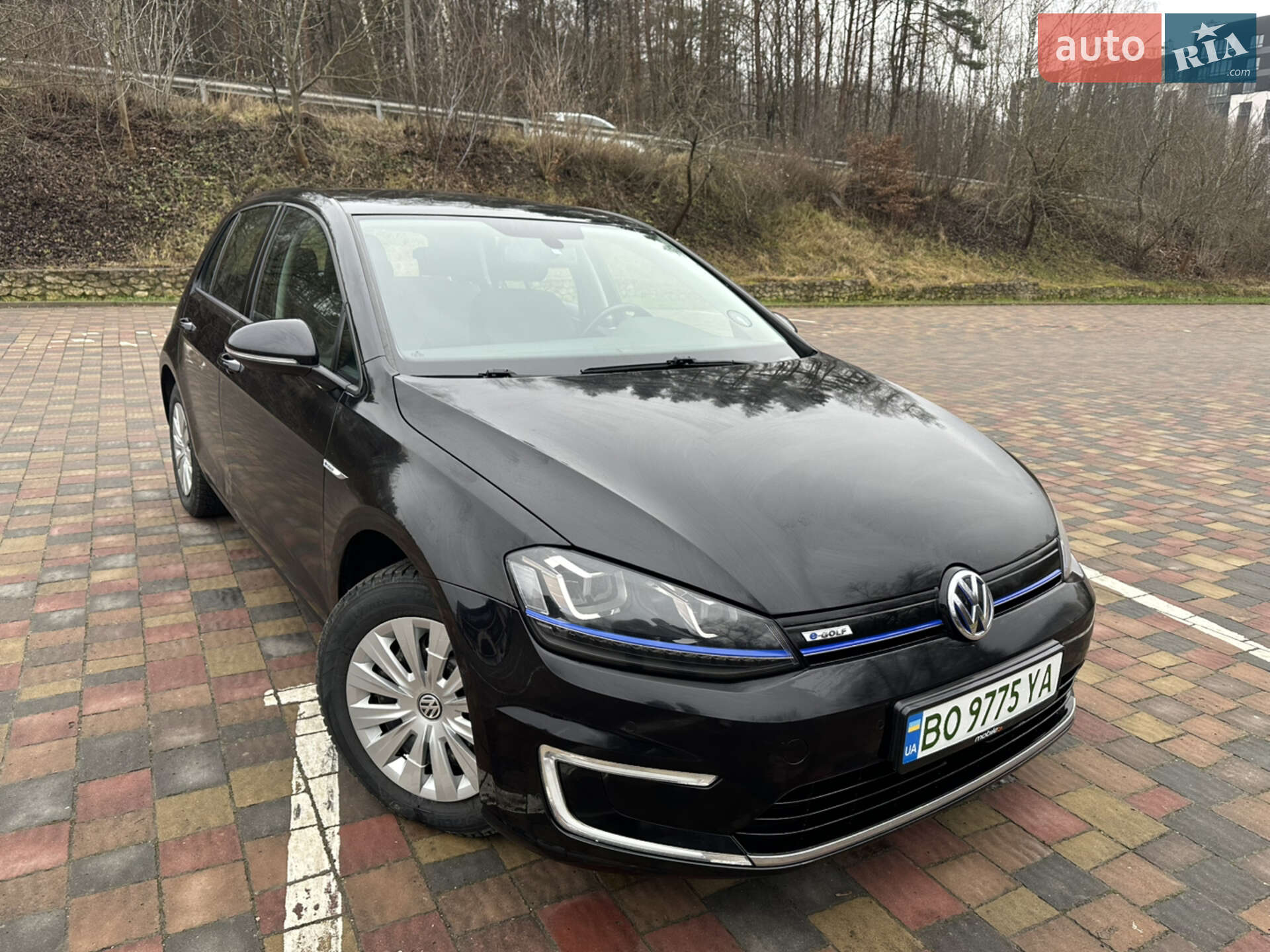 VOLKSWAGEN E-GOLF 2014
