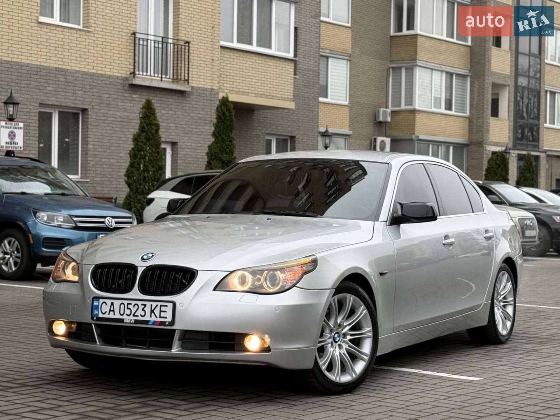 Головне фото звіту автомобіля BMW 523I 2005