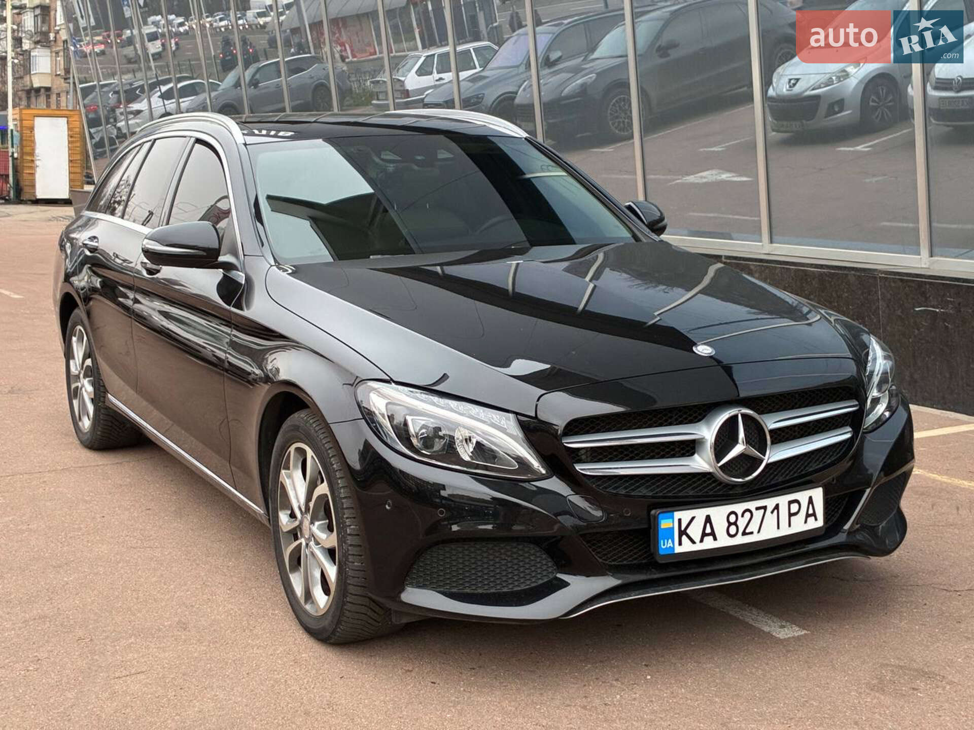 MERCEDES-BENZ C 220 D 2016