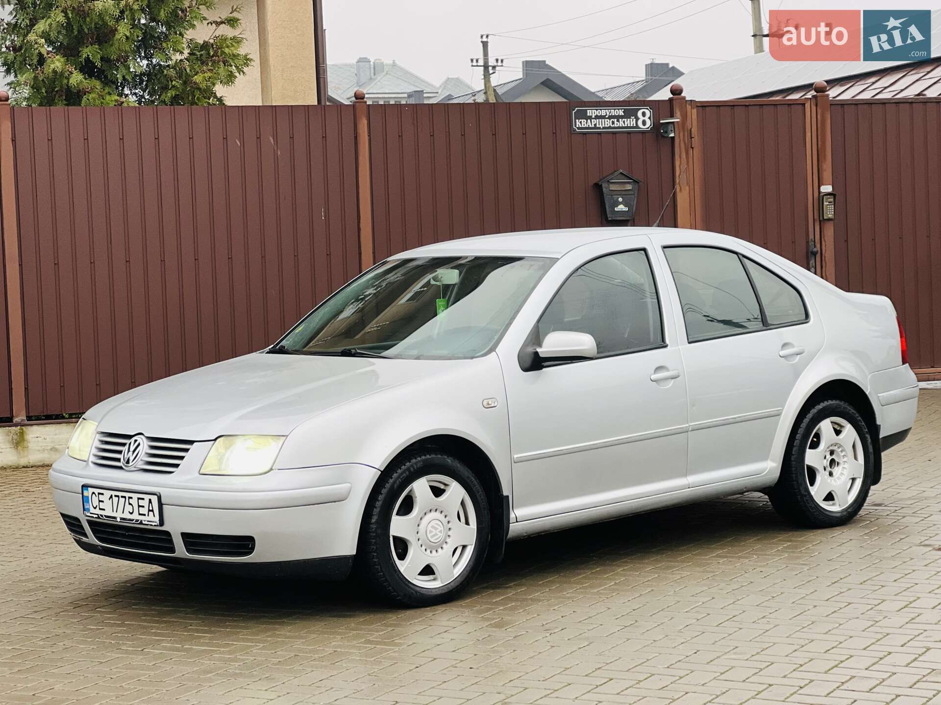 VOLKSWAGEN JETTA 2004