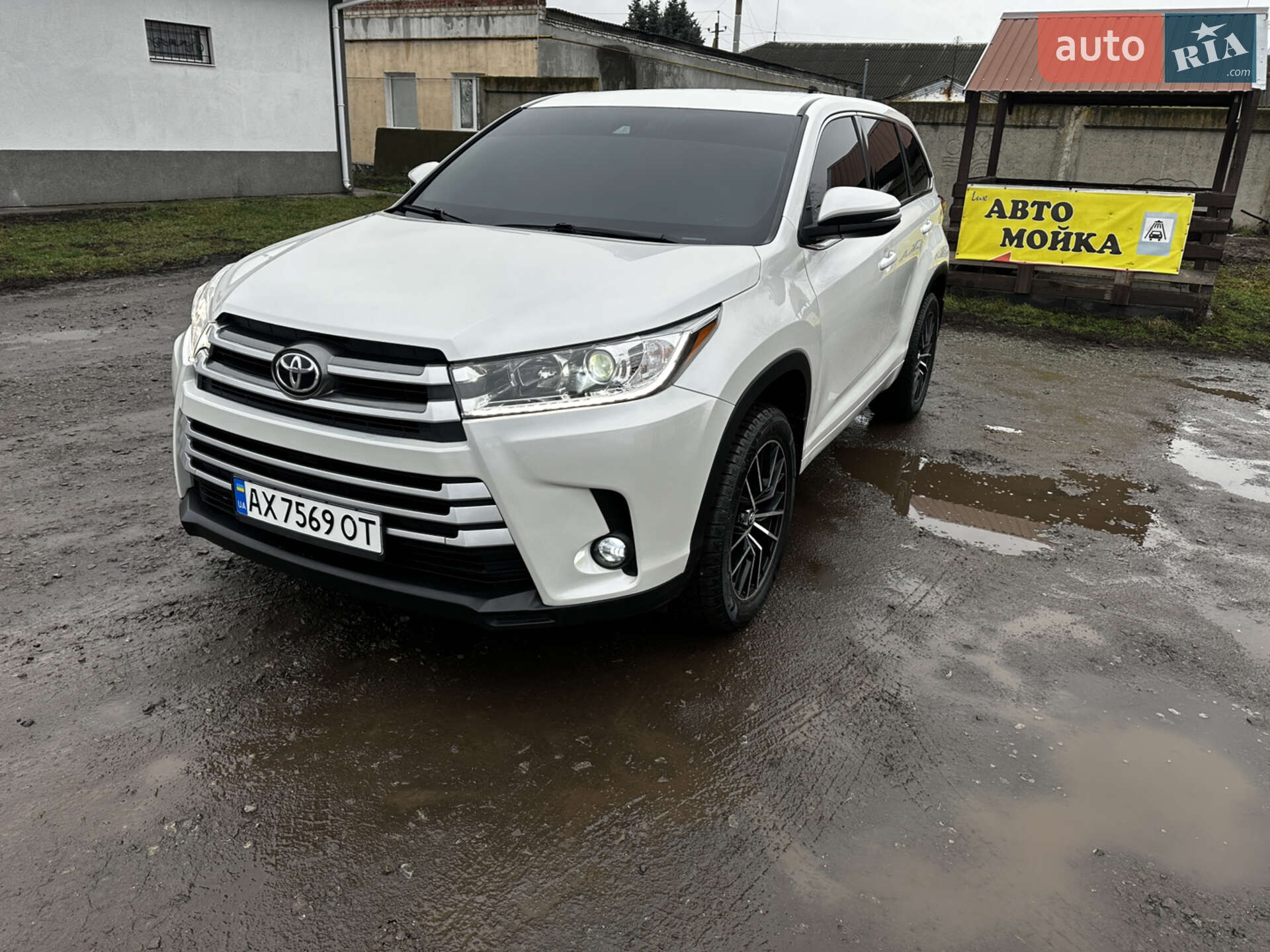 TOYOTA HIGHLANDER 2017