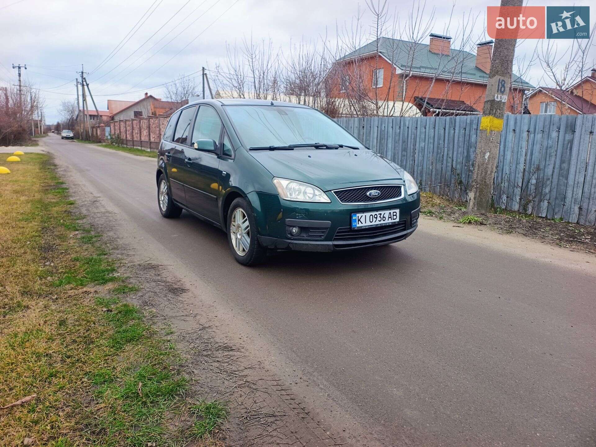 Головне фото звіту автомобіля FORD FOCUS C-MAX 2004