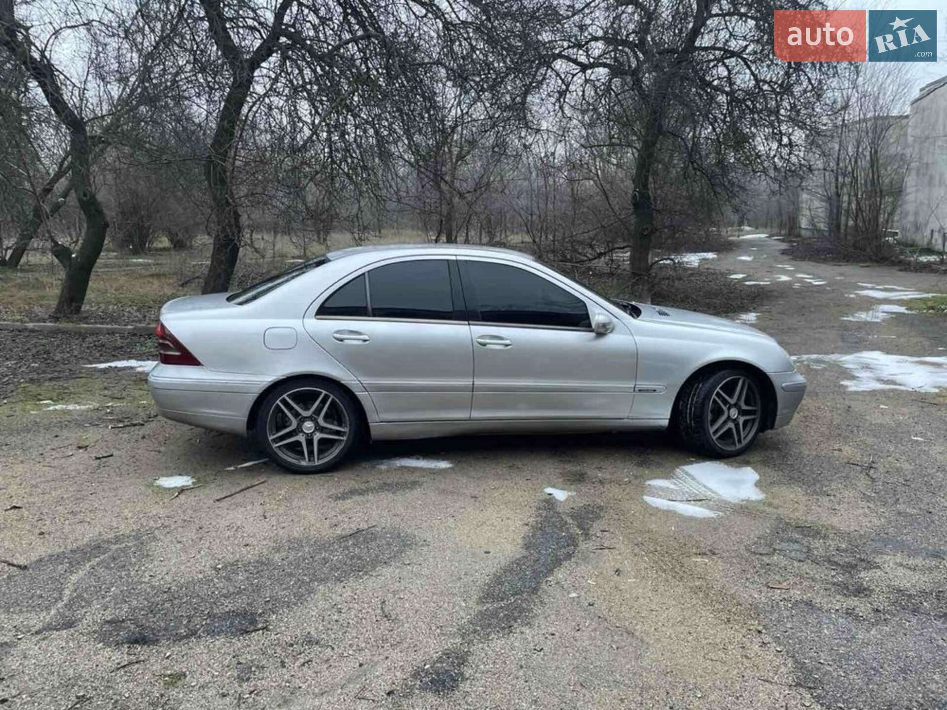 MERCEDES-BENZ C 200 2002