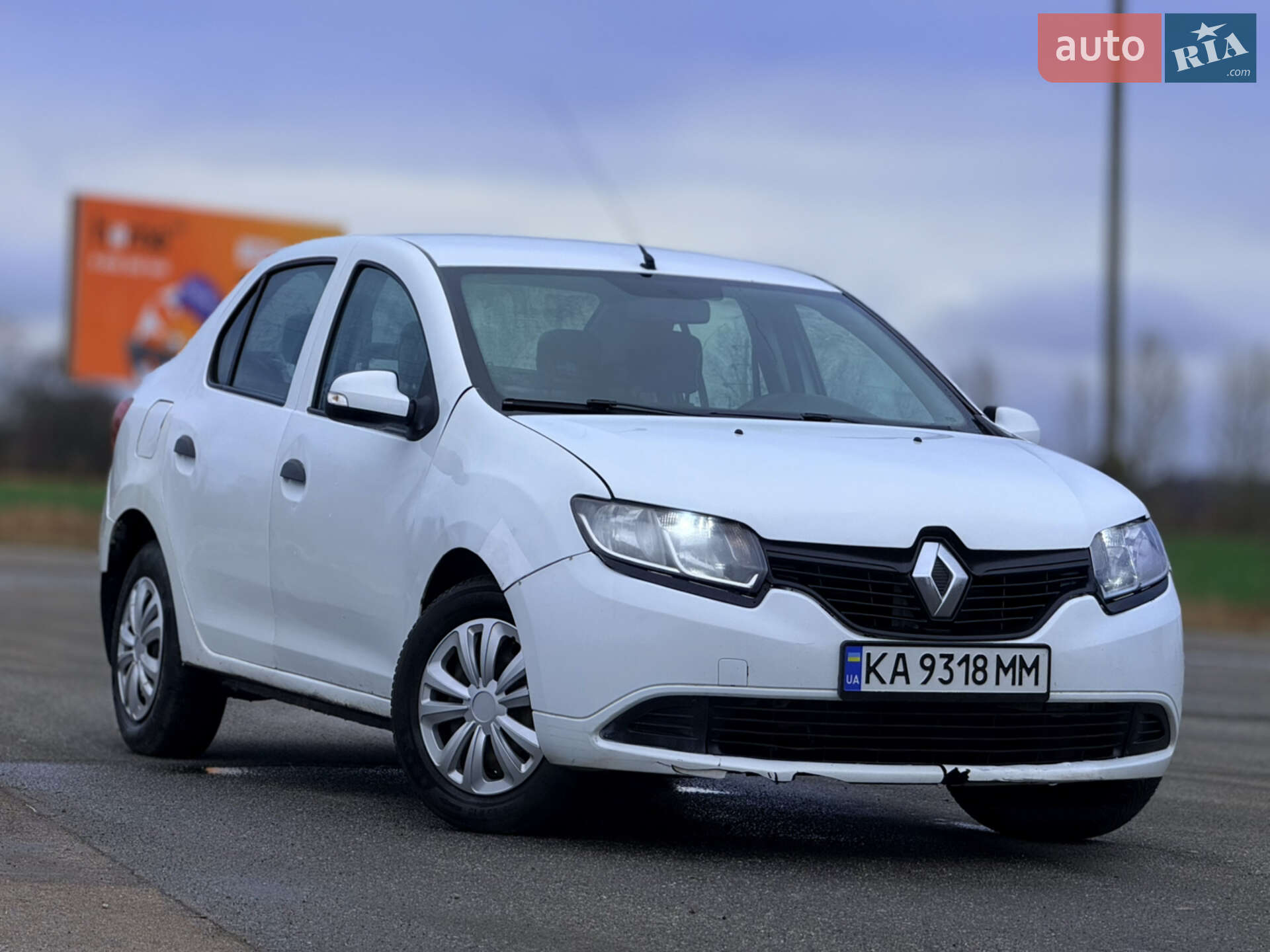 RENAULT LOGAN 2016