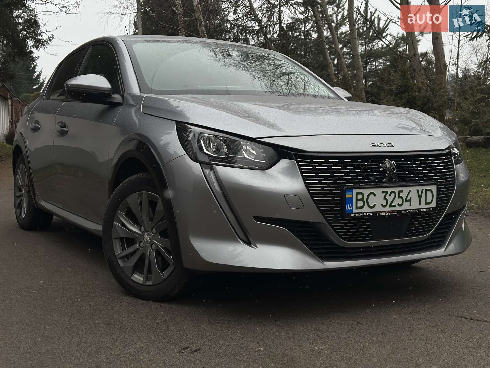 PEUGEOT 208 2020