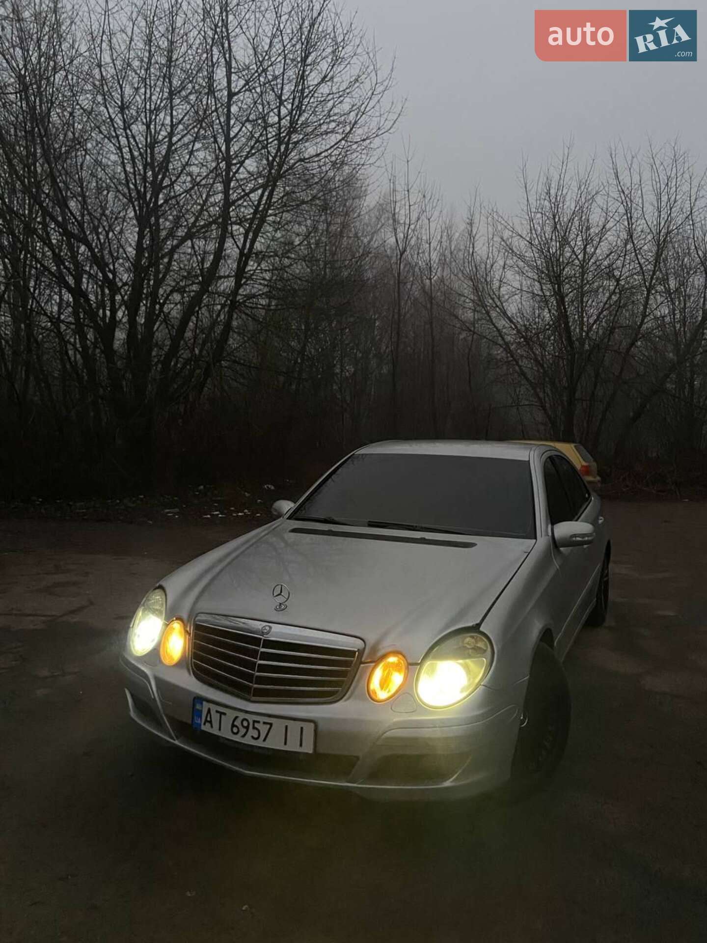 MERCEDES-BENZ E 220 CDI 2002
