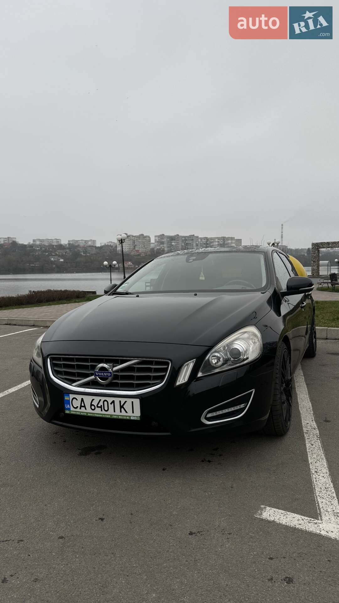VOLVO V60 2012