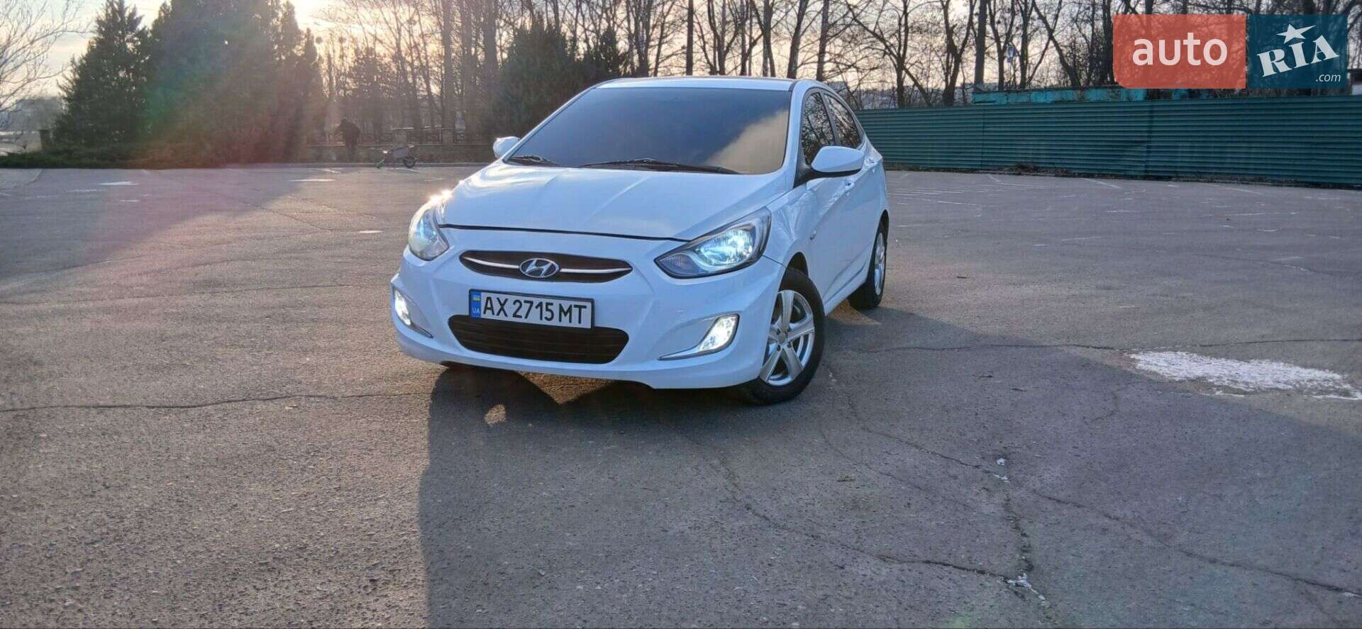 HYUNDAI ACCENT 2015