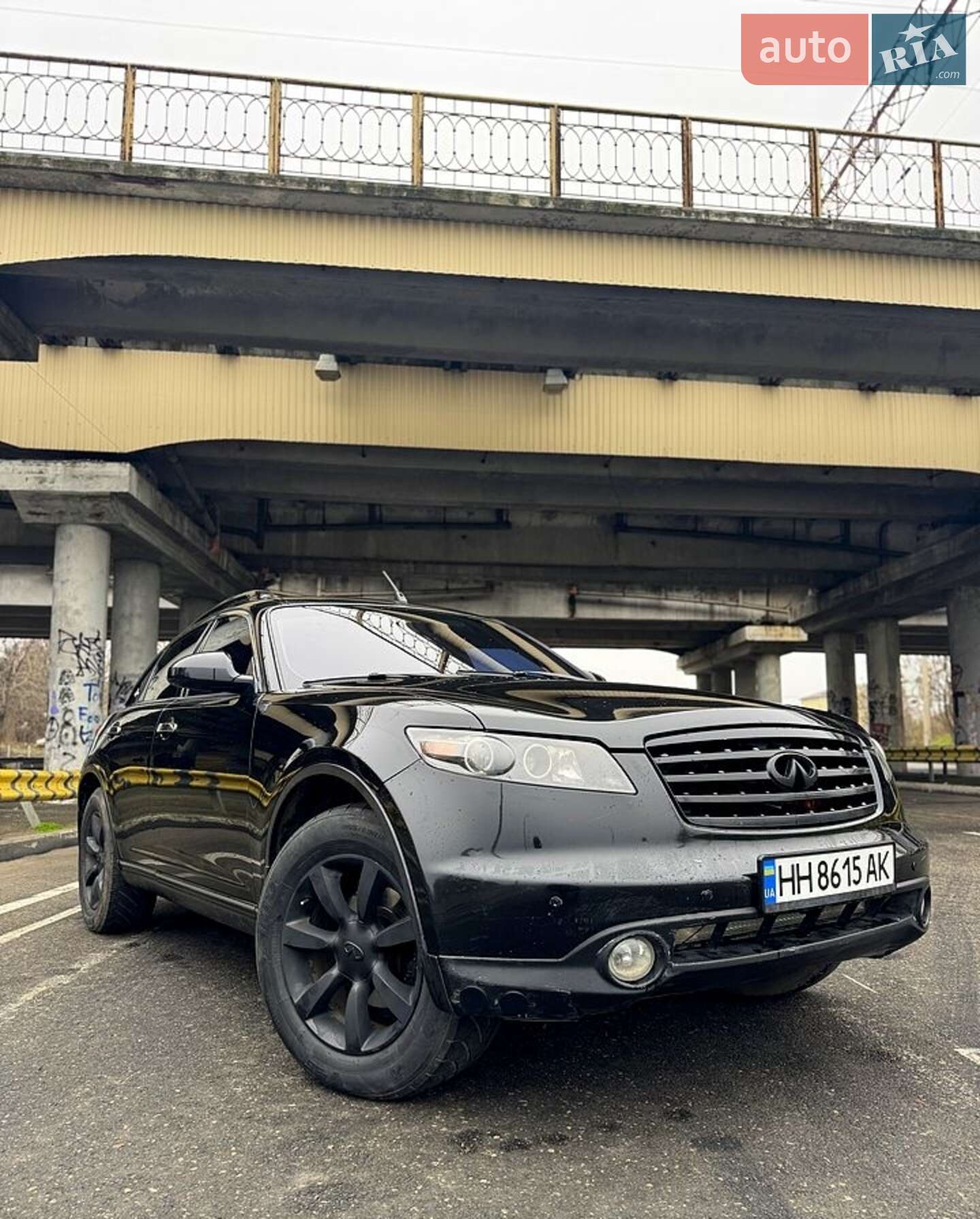 INFINITI FX35 2005