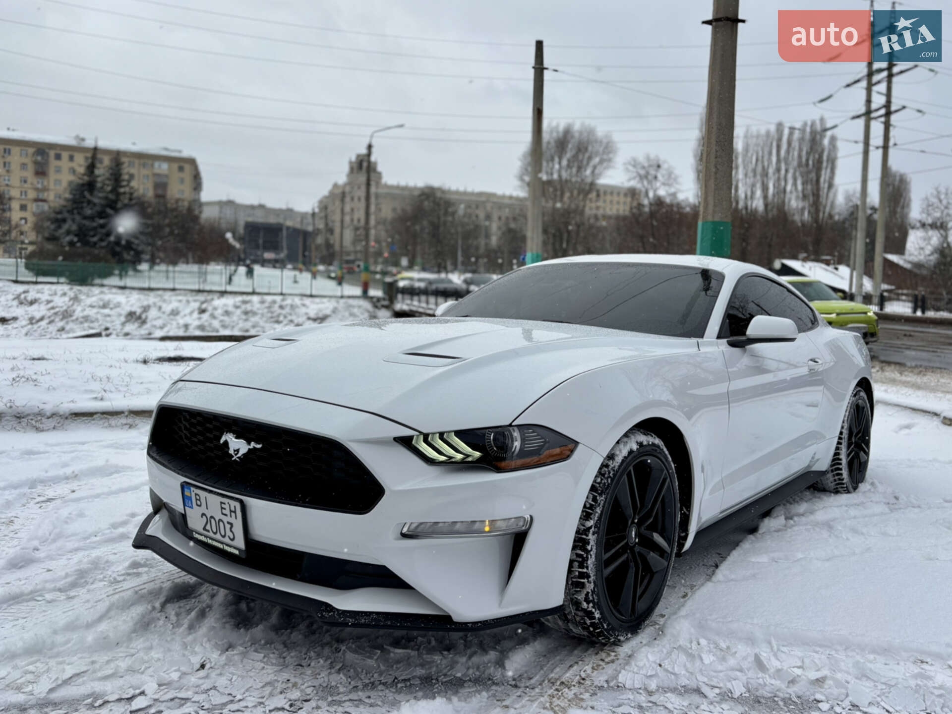 Головне фото звіту автомобіля FORD MUSTANG 2017