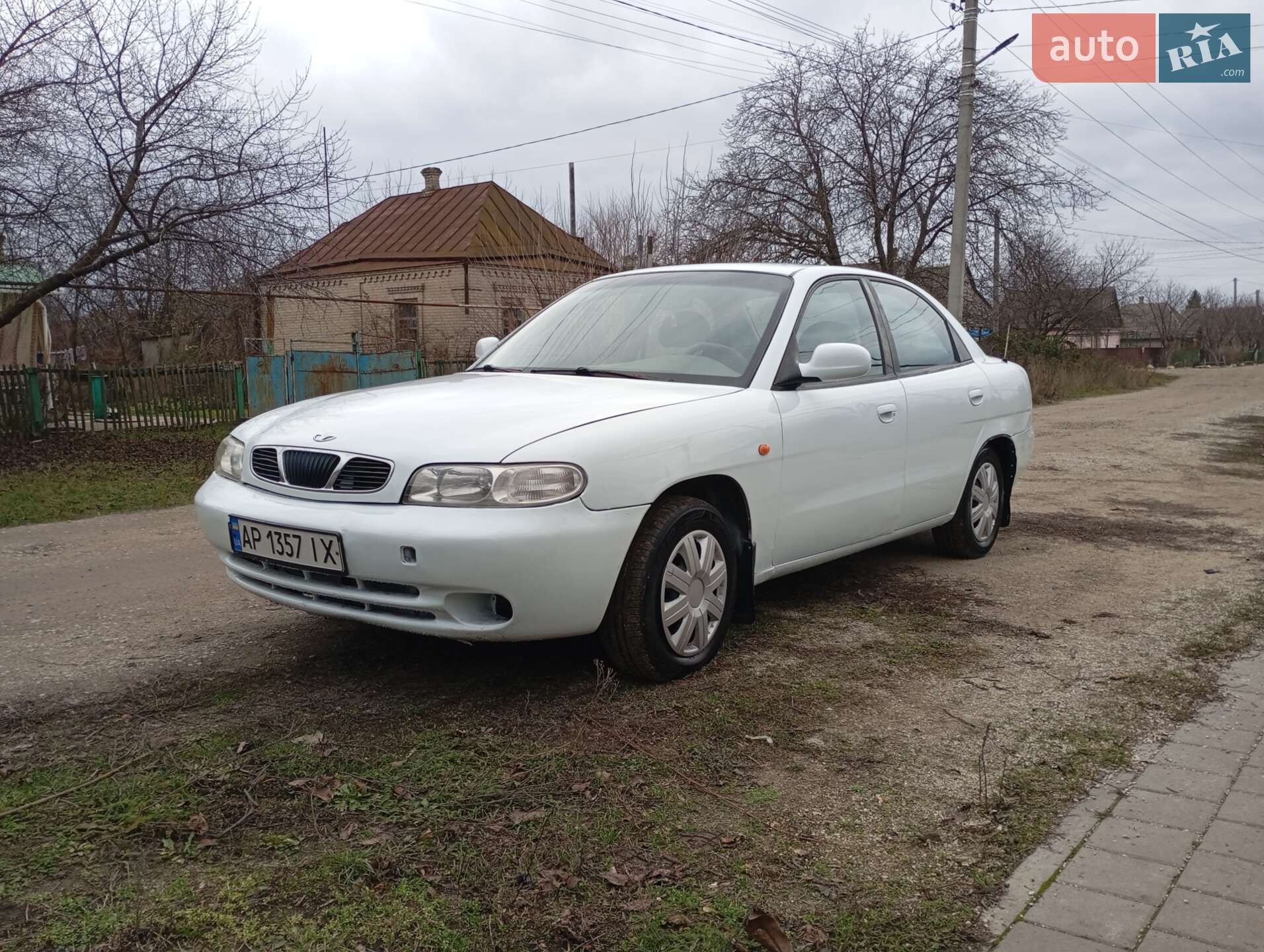 Головне фото звіту автомобіля DAEWOO NUBIRA 1998