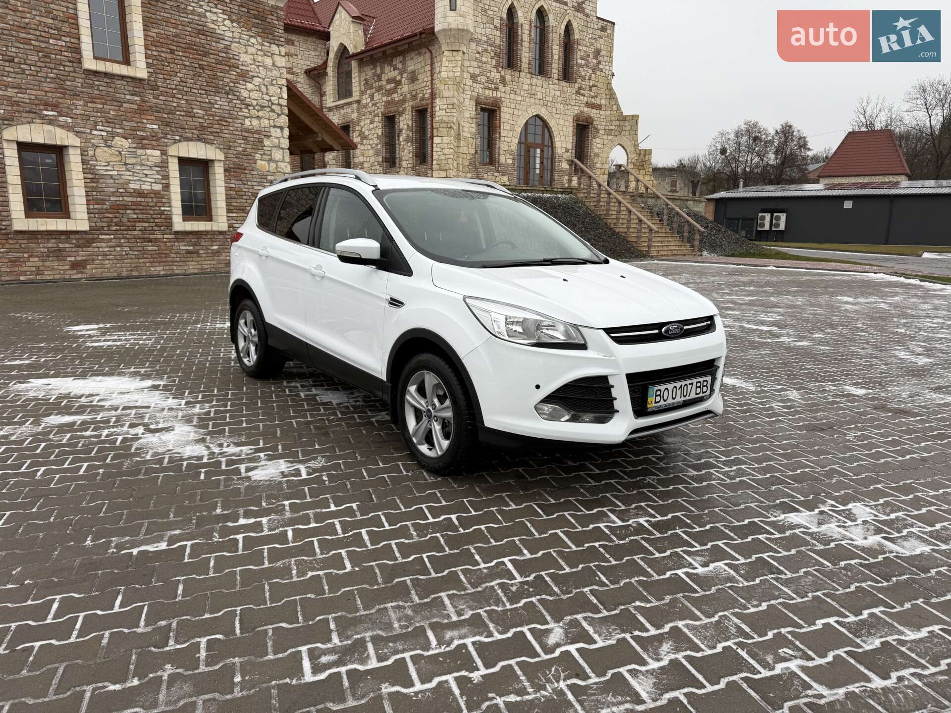 FORD KUGA