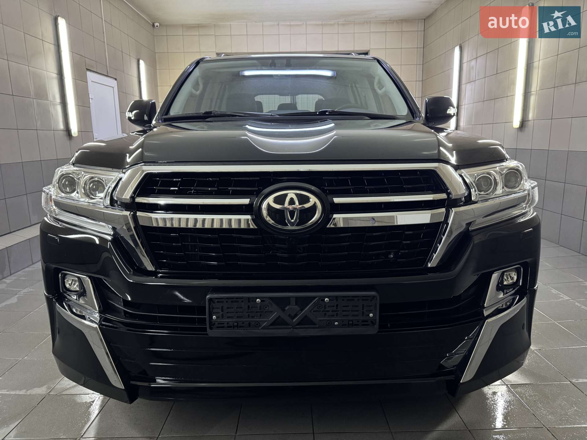 Головне фото звіту автомобіля TOYOTA LAND CRUISER 200 2019