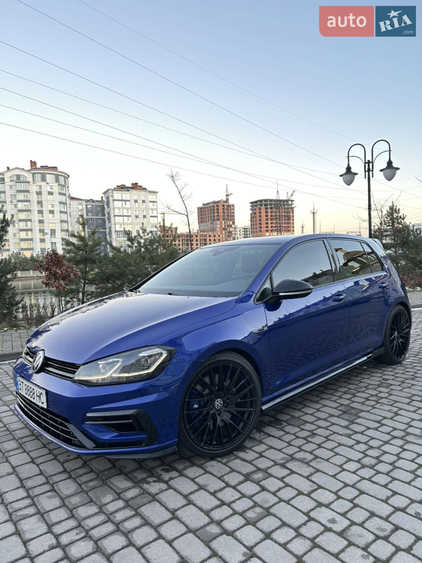 VOLKSWAGEN GOLF 2019