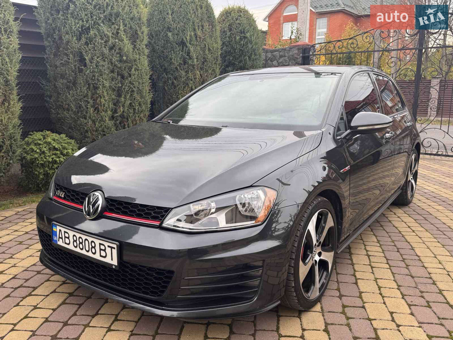 VOLKSWAGEN GOLF GTI 2016