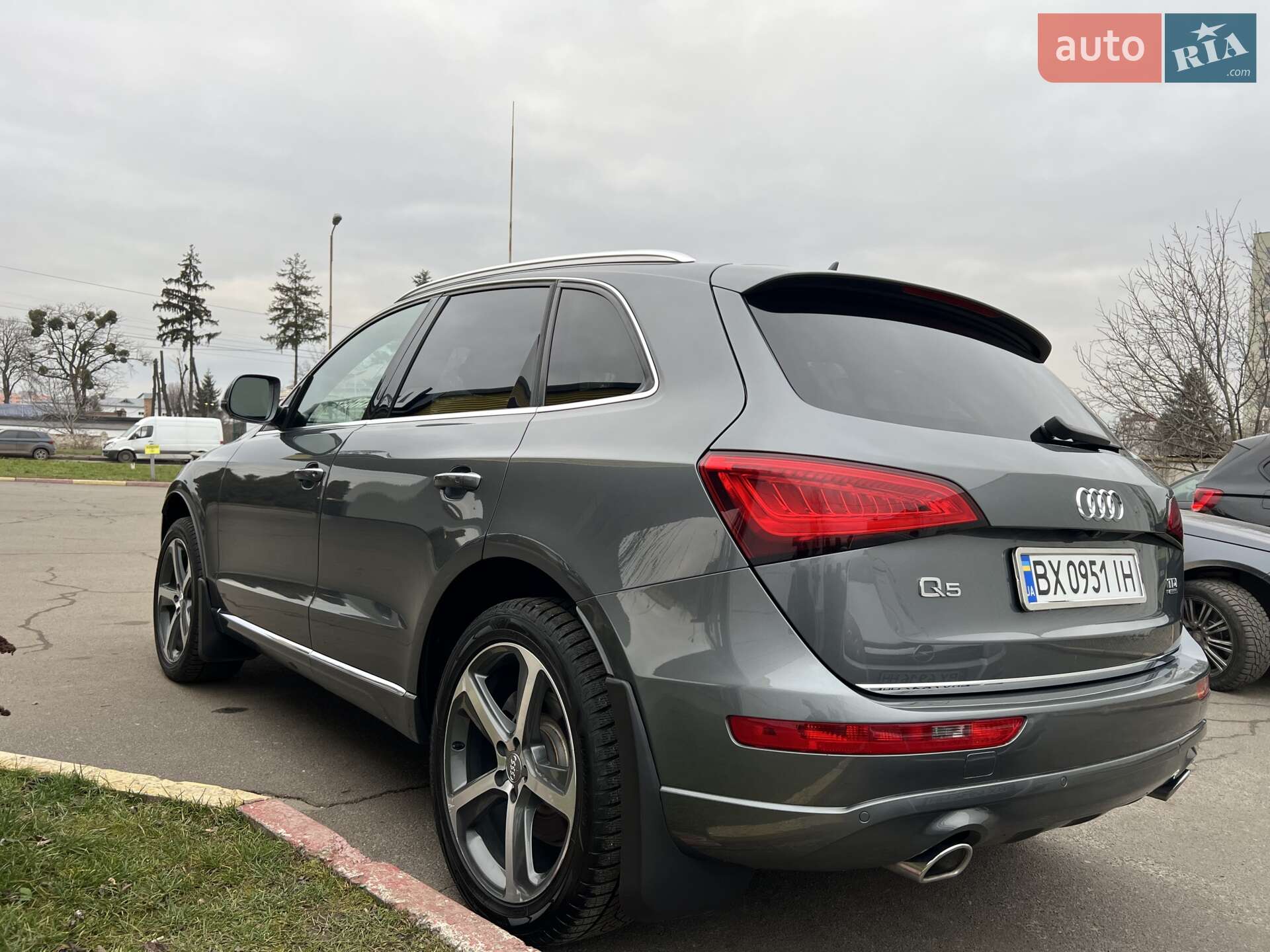 AUDI Q5