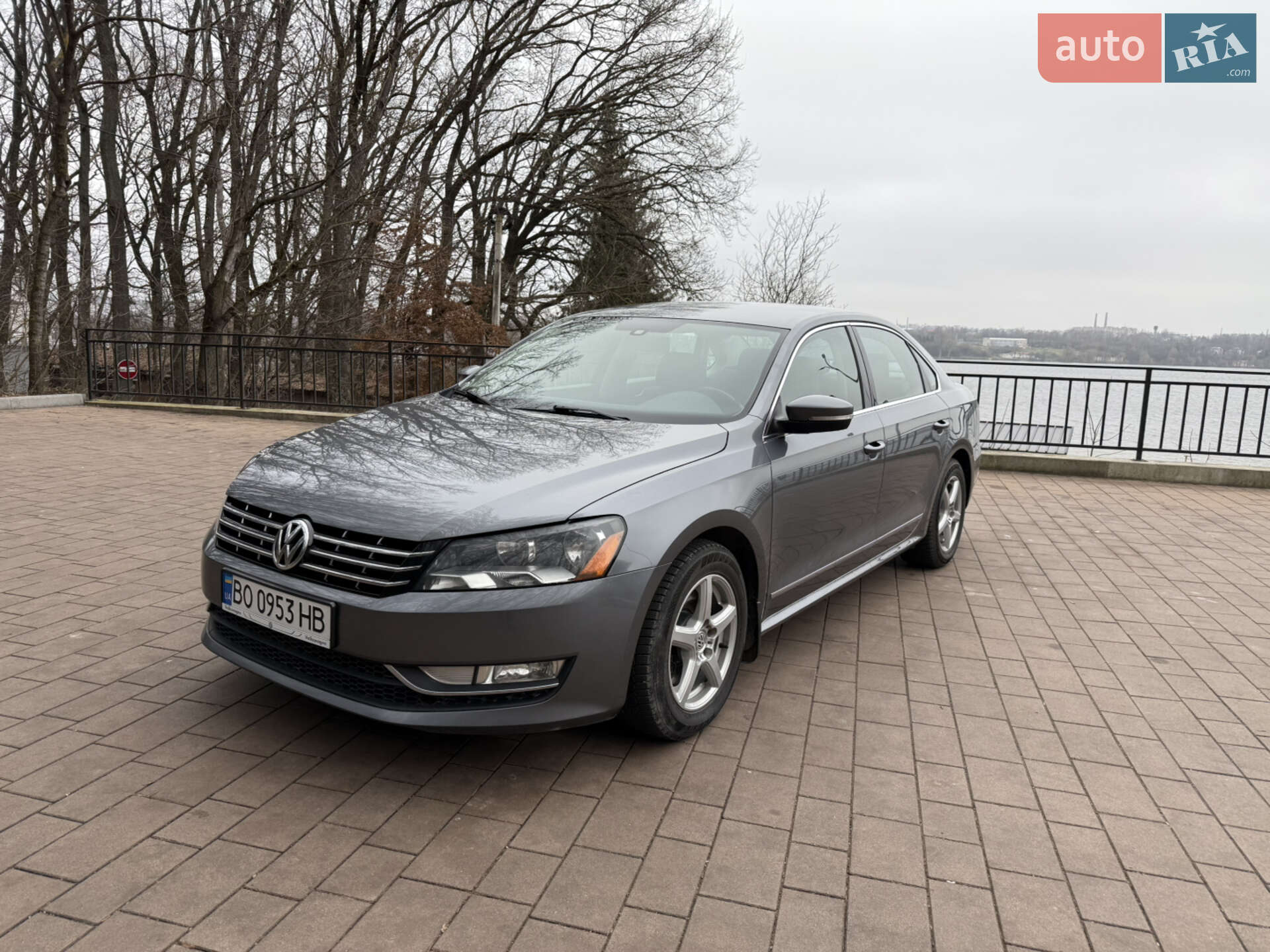 VOLKSWAGEN PASSAT 2014