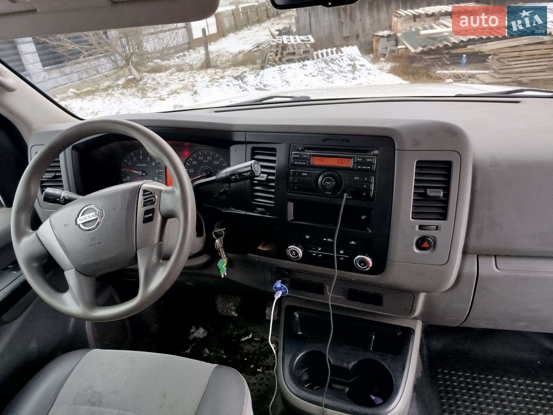 NISSAN NV 1500 2017