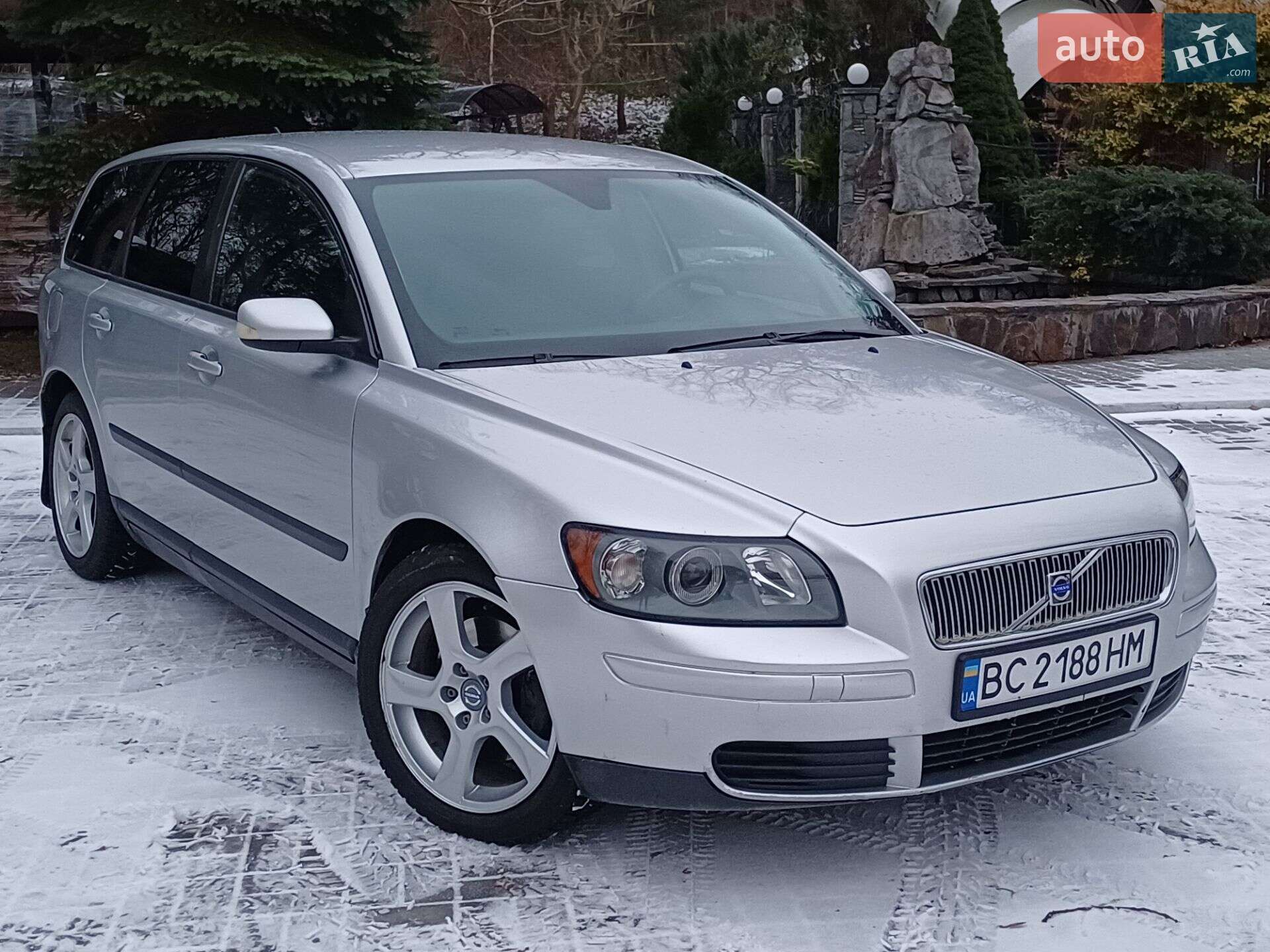 VOLVO V50 2004