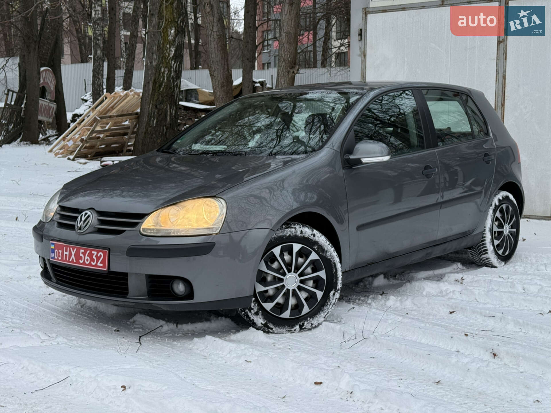 VOLKSWAGEN GOLF 2004
