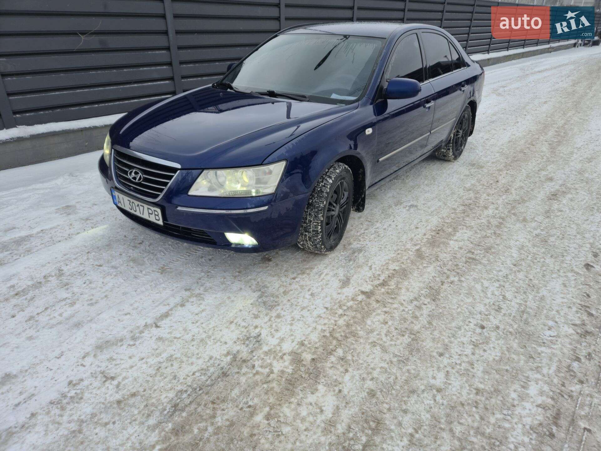 Головне фото звіту автомобіля HYUNDAI SONATA 2010