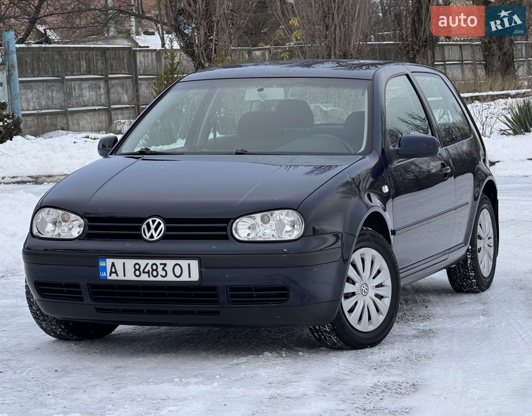 VOLKSWAGEN GOLF 2003