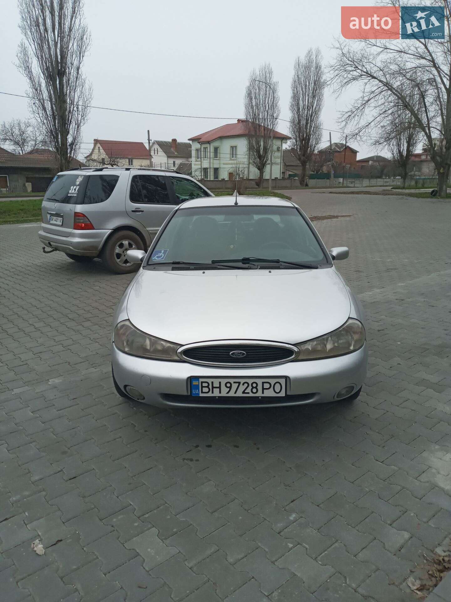Головне фото звіту автомобіля FORD MONDEO 1998