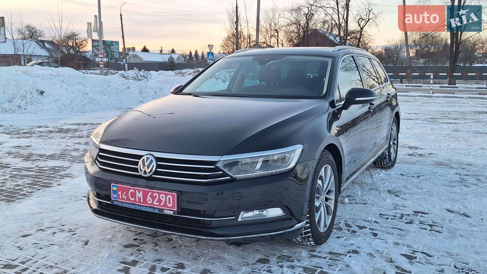 VOLKSWAGEN PASSAT 2017