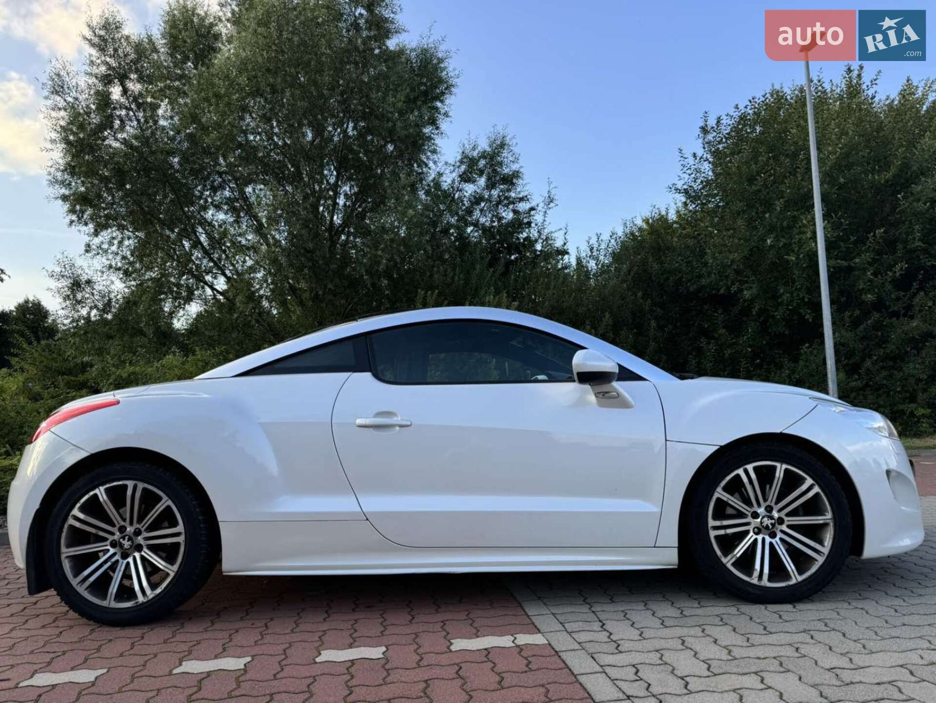 PEUGEOT RCZ 2012
