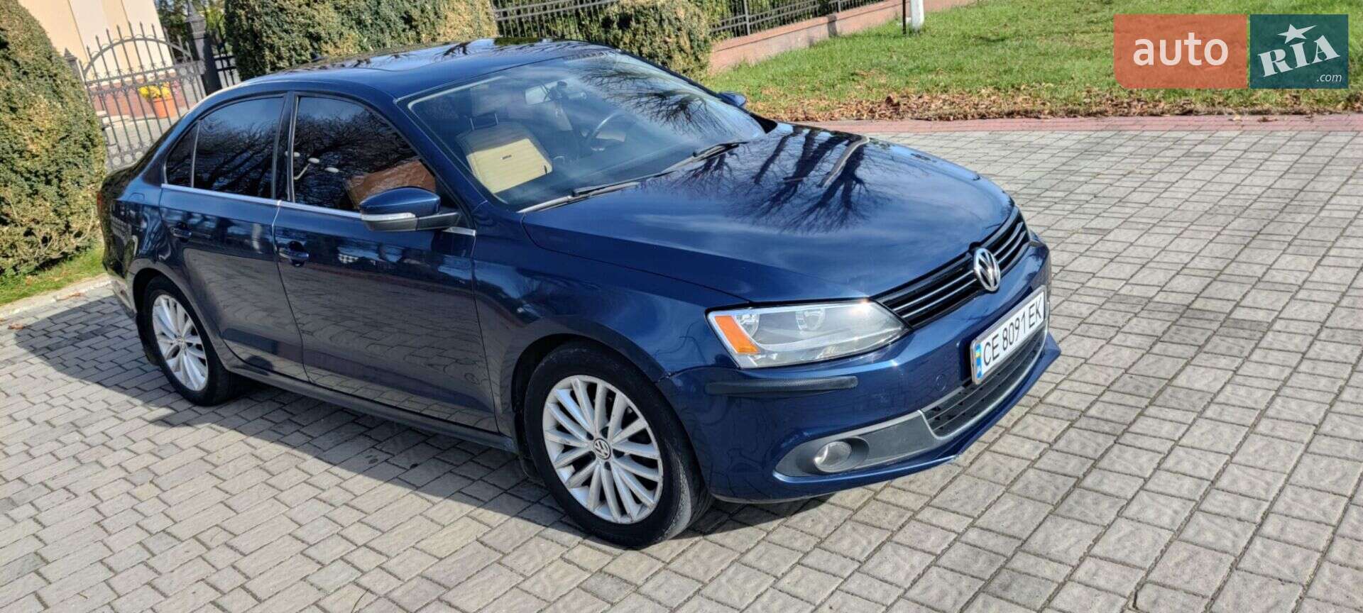 VOLKSWAGEN JETTA 2011