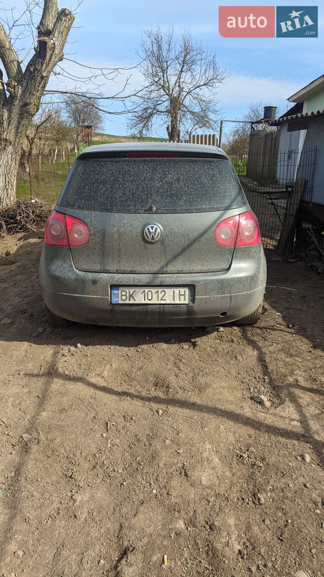 VOLKSWAGEN GOLF 2004