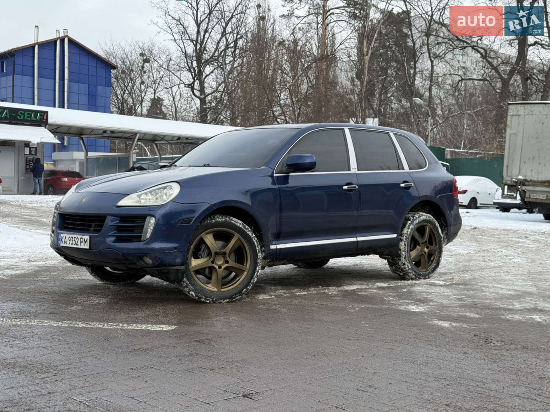 PORSCHE CAYENNE
