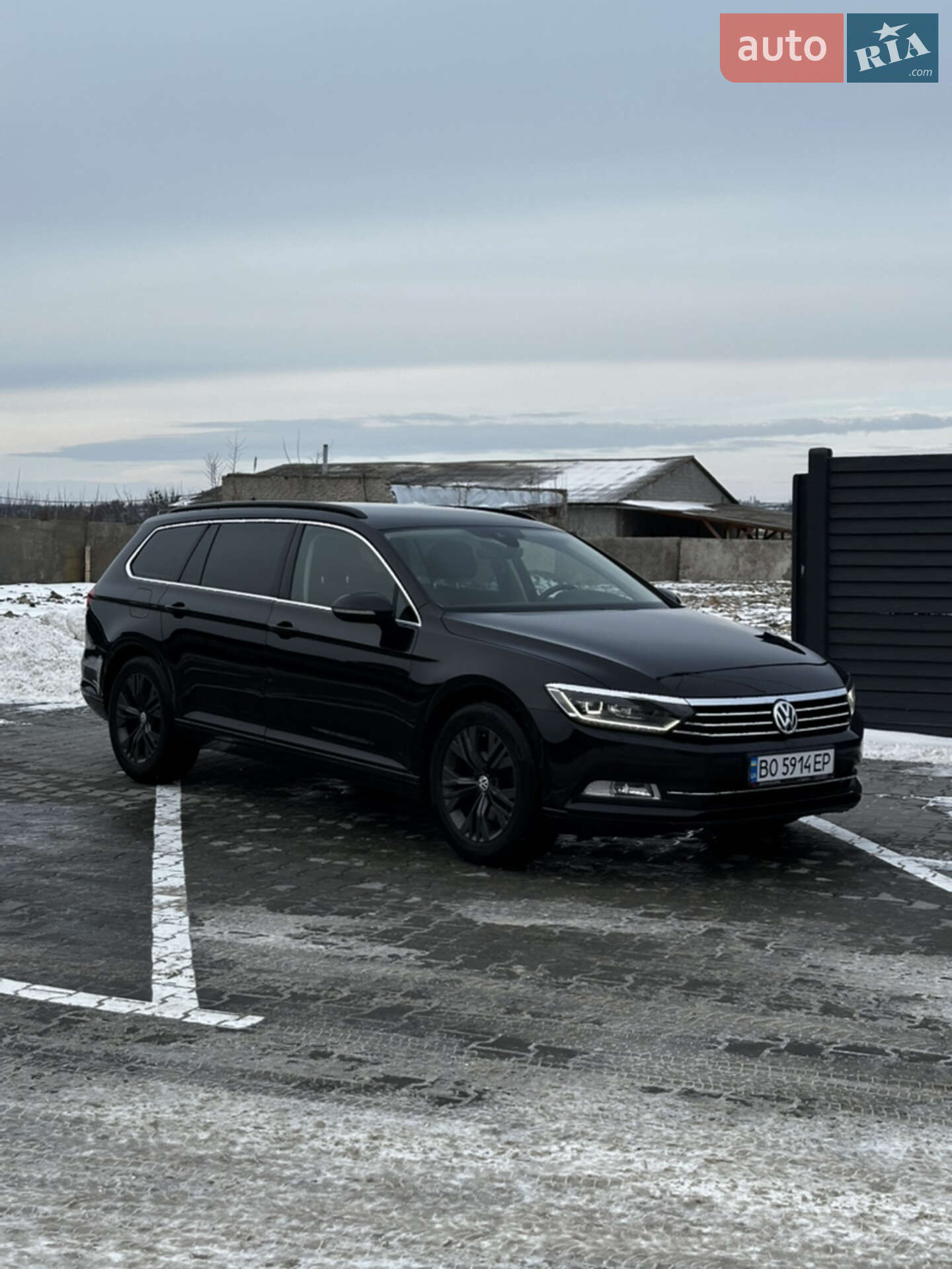 VOLKSWAGEN PASSAT 2016