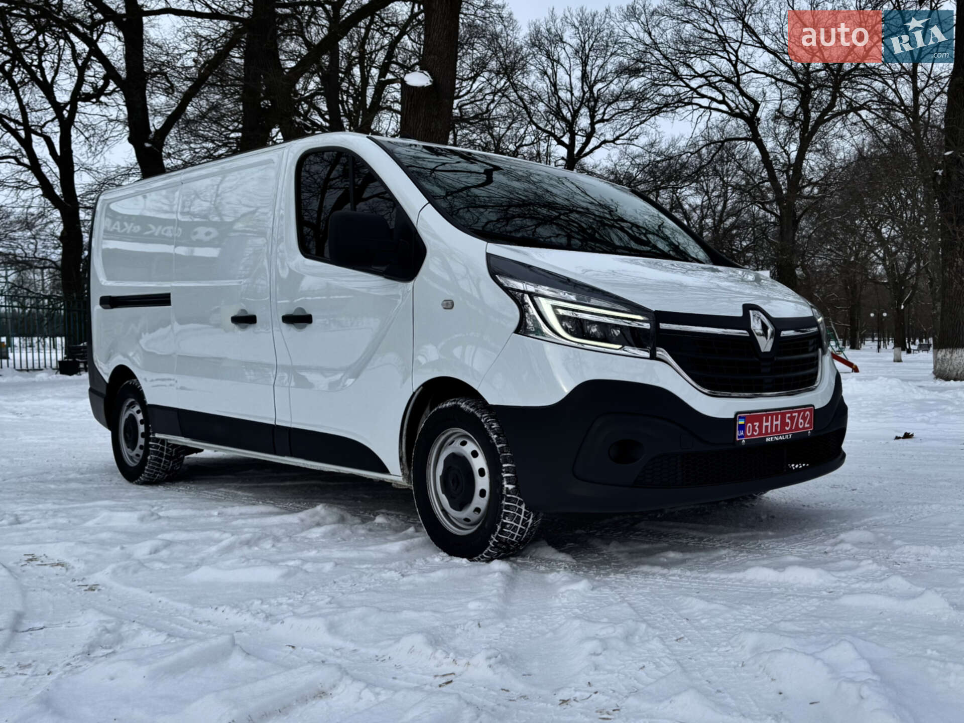 RENAULT TRAFIC 2020