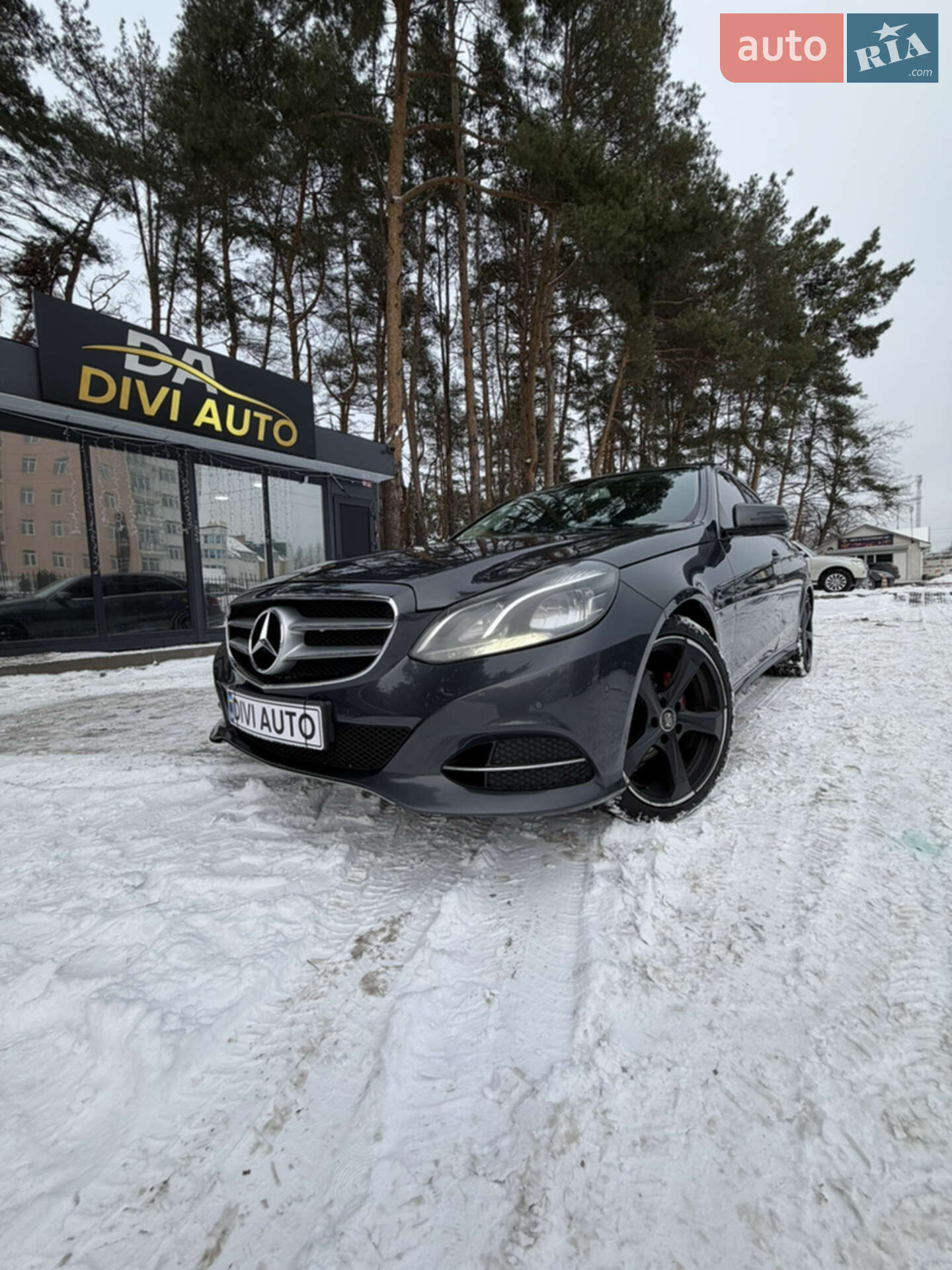 MERCEDES-BENZ E 200 2014