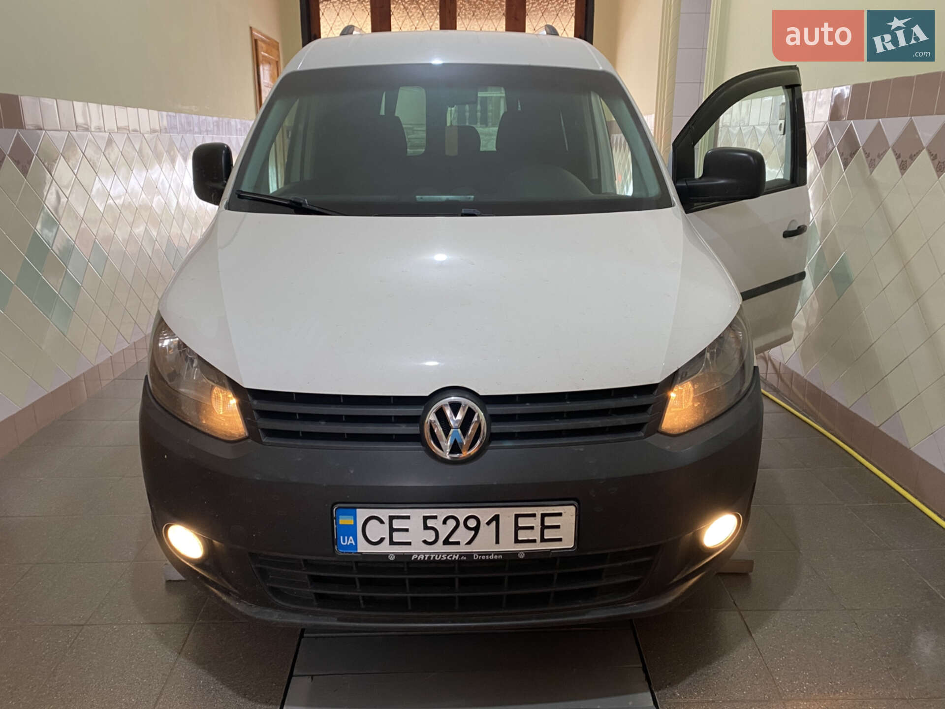 VOLKSWAGEN CADDY 2011