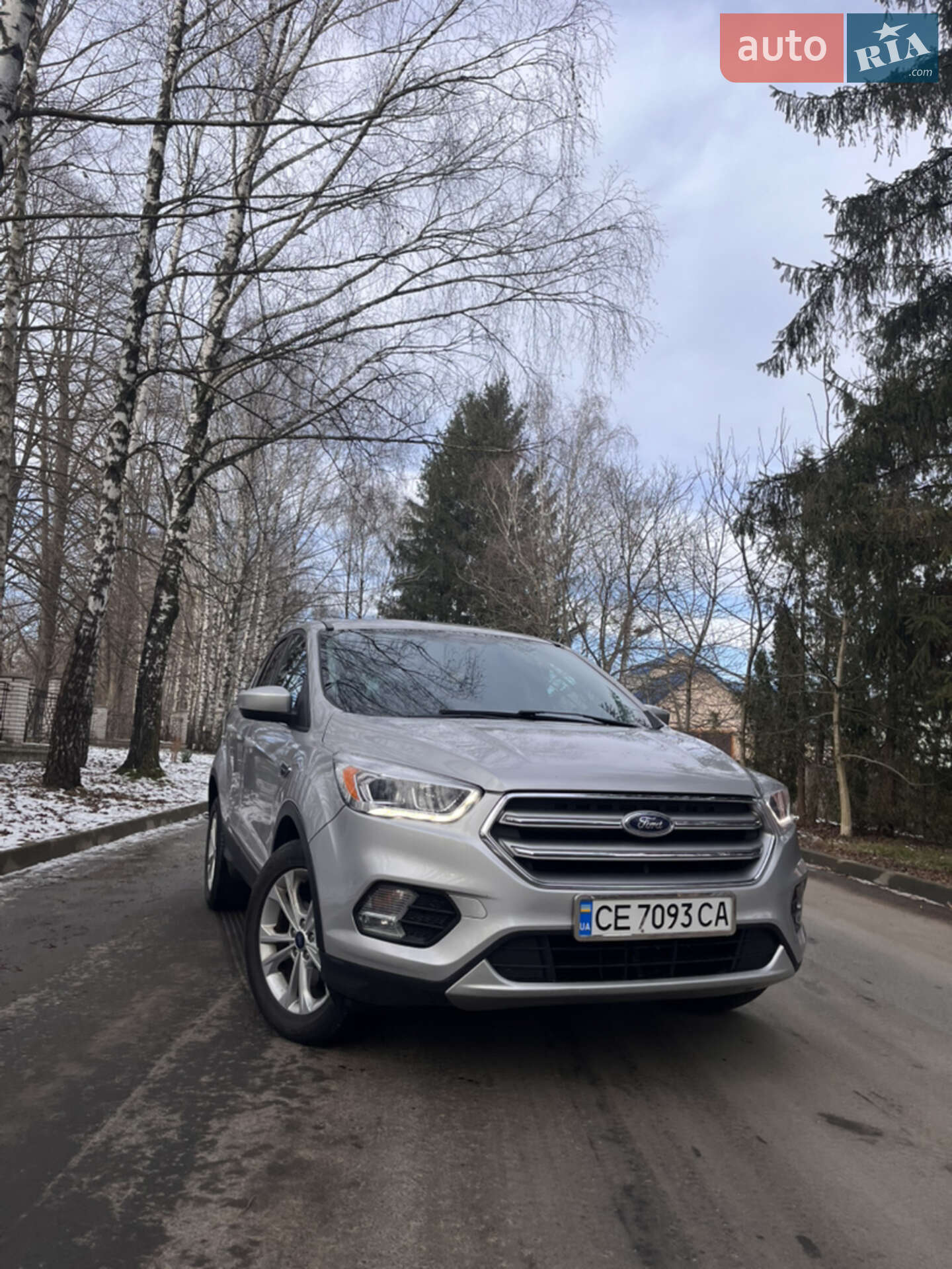 Головне фото звіту автомобіля FORD ESCAPE 2016