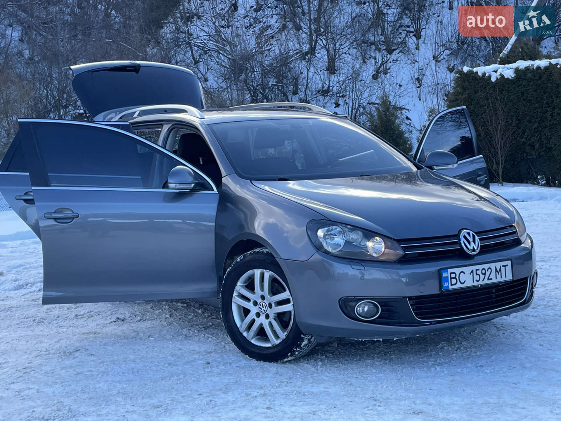 VOLKSWAGEN GOLF 2012