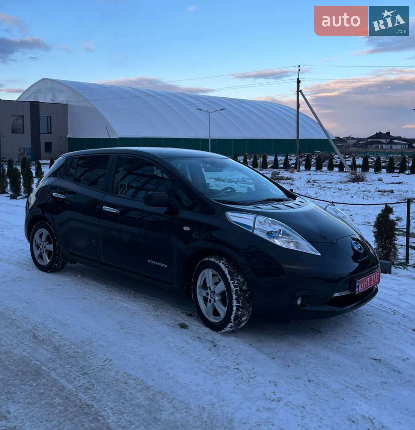Головне фото звіту автомобіля NISSAN LEAF 2017