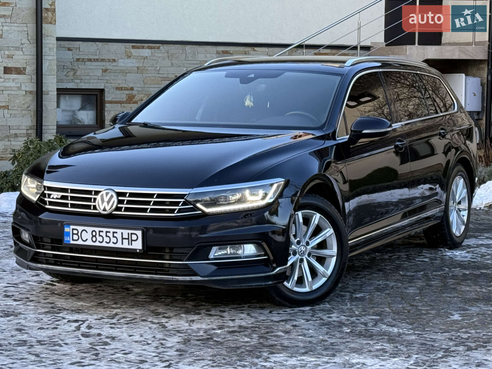 VOLKSWAGEN PASSAT 2016