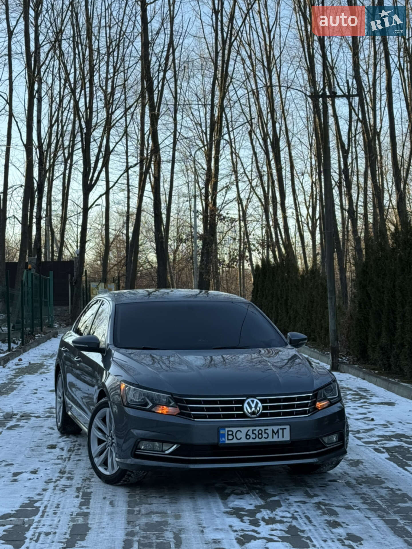 VOLKSWAGEN PASSAT 2016