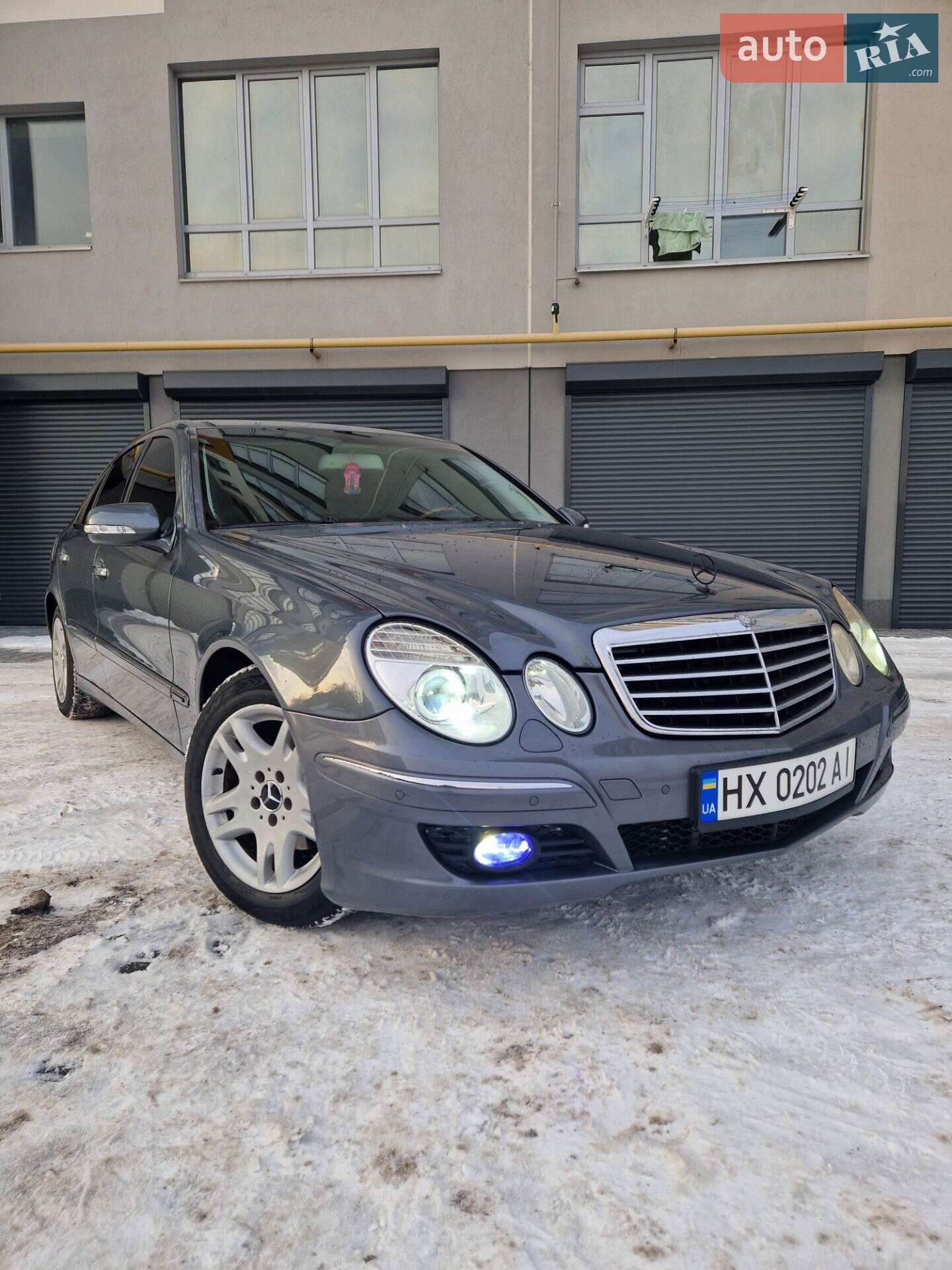 Головне фото звіту автомобіля MERCEDES-BENZ E 200 2008