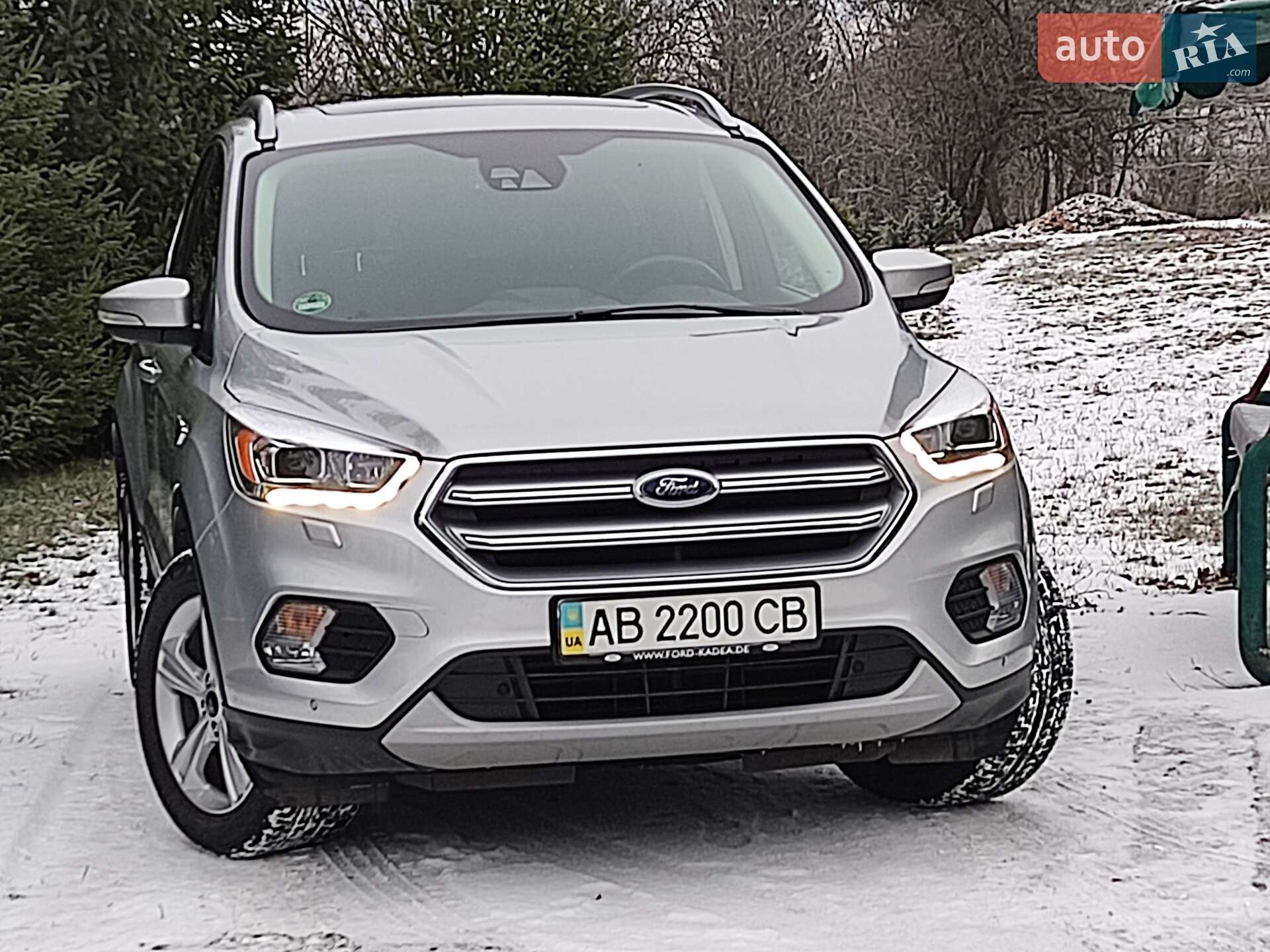 Головне фото звіту автомобіля FORD KUGA 2016