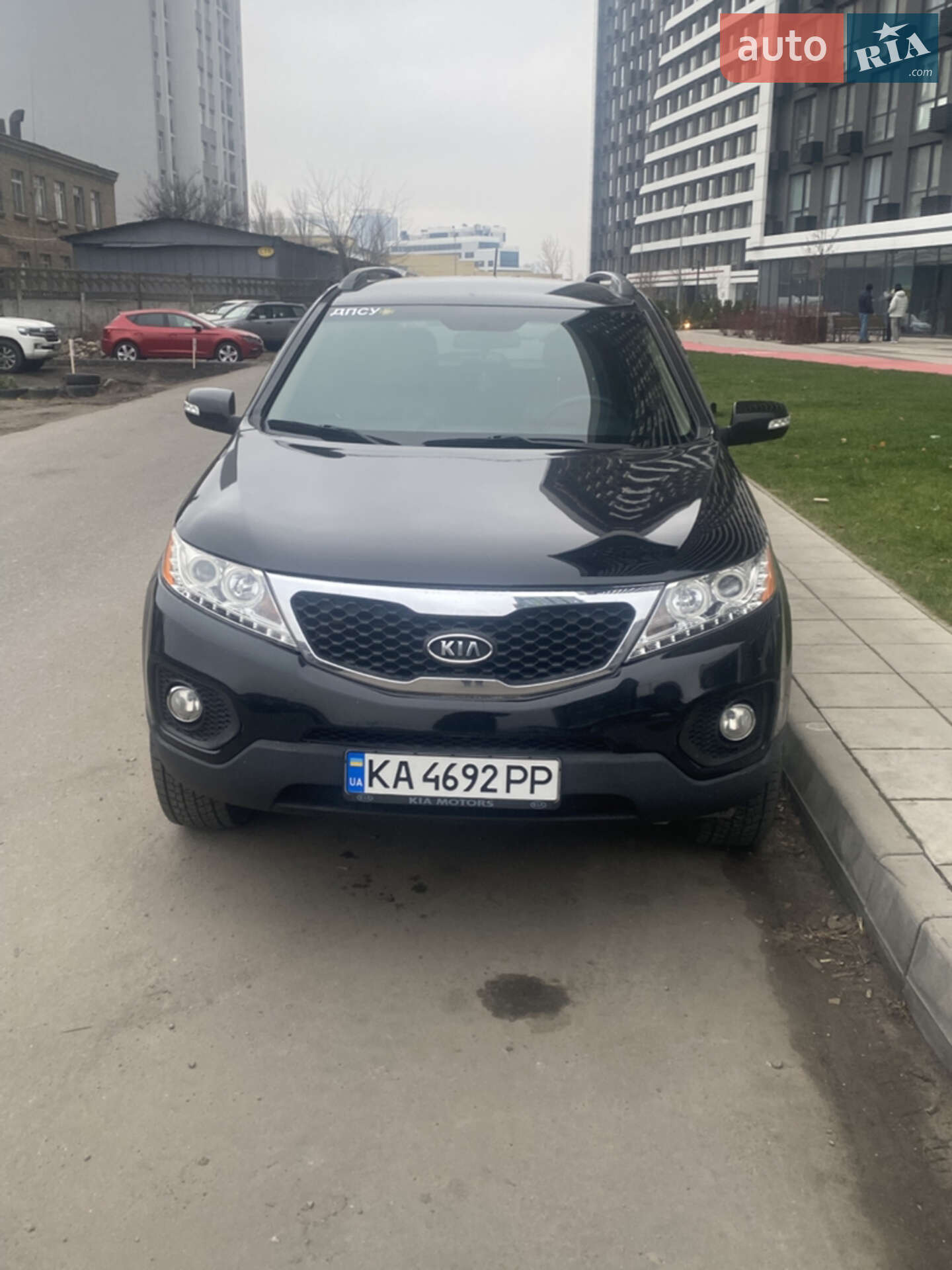 Головне фото звіту автомобіля KIA SORENTO 2010